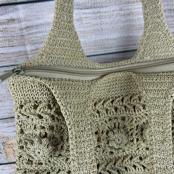 Vintage Y2K Braided Straw Hobo Bag – Floral Design, Cottagecore Western, 22"x13" - Picture 4 of 6